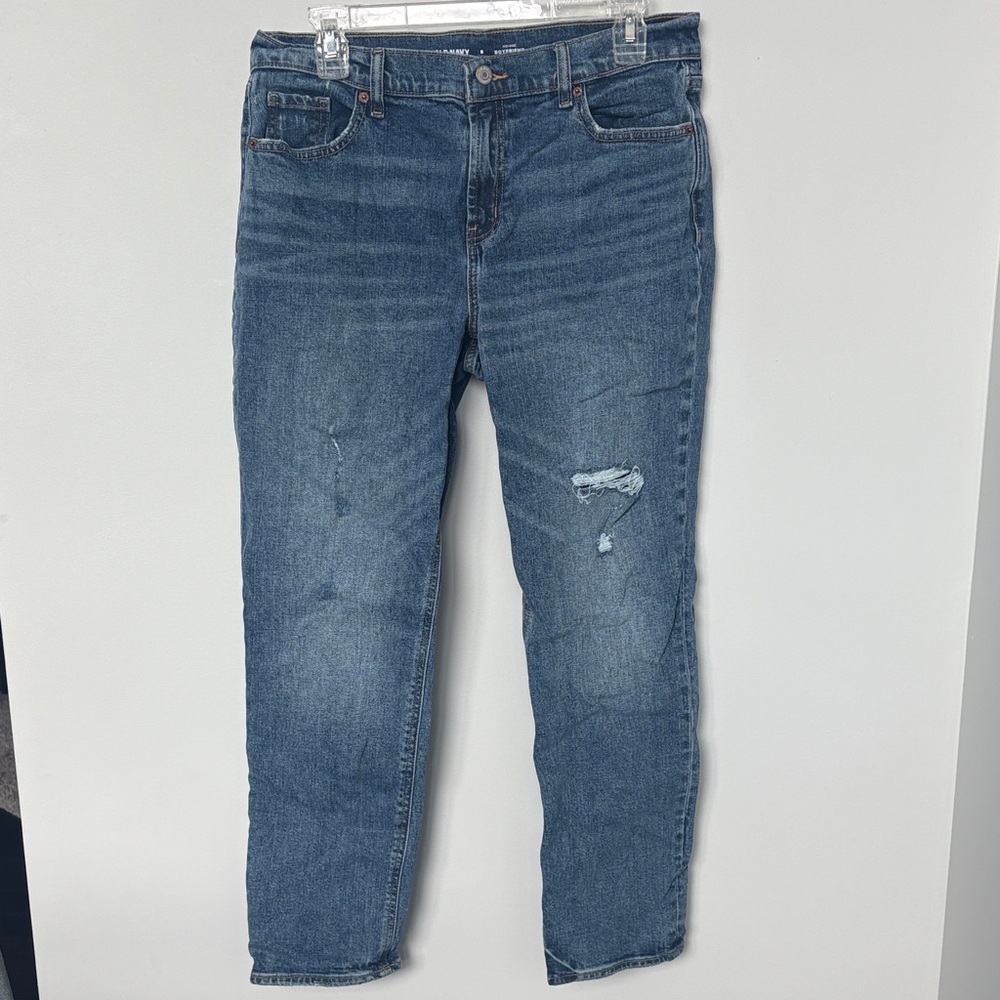 Old Navy Women’s Straight Distressed Blue Jeans